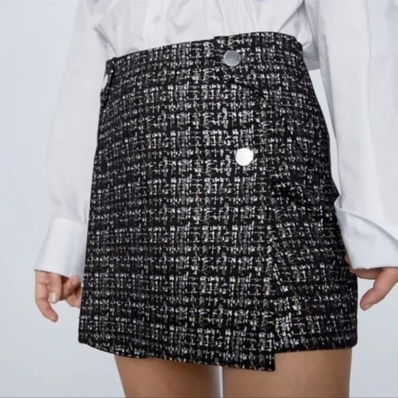 Zara Black Silver High Waisted Double Button Skort
